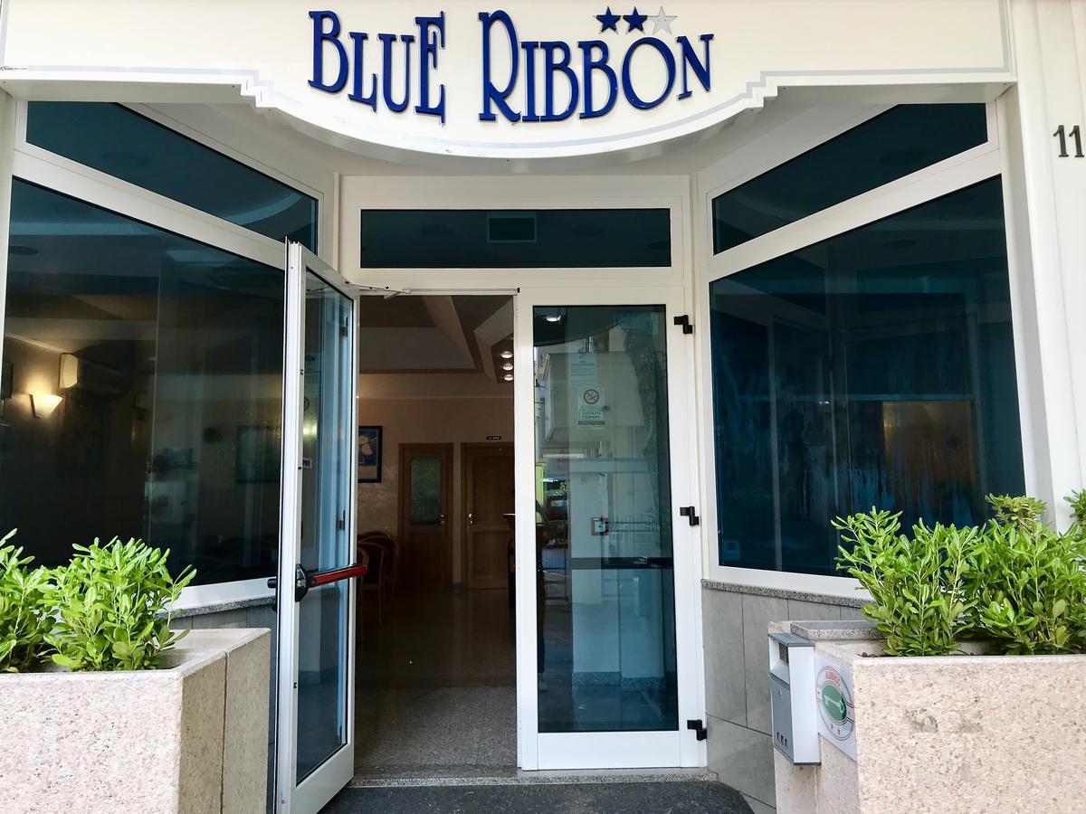 Hotel Blue Ribbon Римини Екстериор снимка